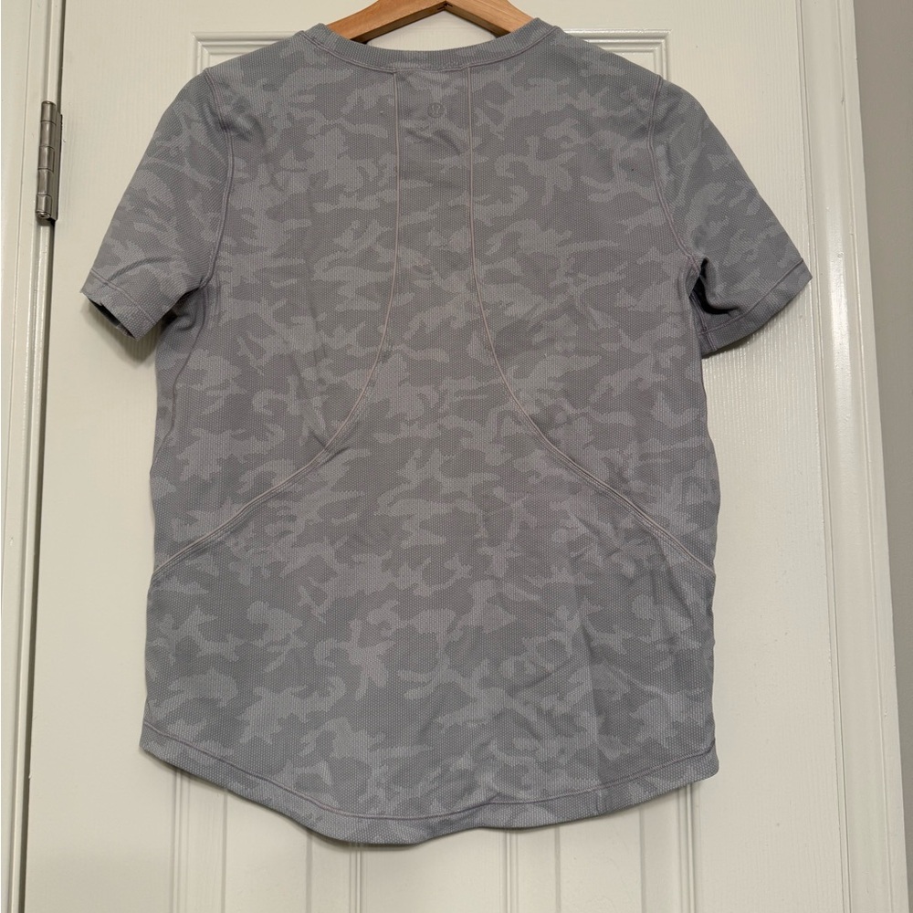 Lululemon Long Distance Short Sleeve Incognito Camo SSL Silver Drop Alpine White - Picture 4 of 8